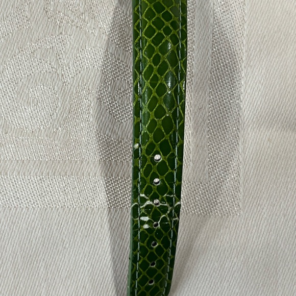 Women’s Green Reptile Pearl Watch - Picture 6 of 6